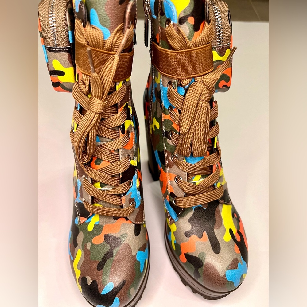 New! Camo Print Combat Boots - Chunky Lug Sole Colorful Camouflage Platform Heel - Picture 7 of 12